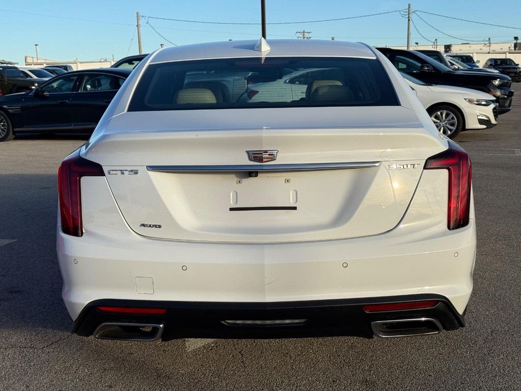 Cadillac CT5 Vehicle Full-screen Gallery Image 04
