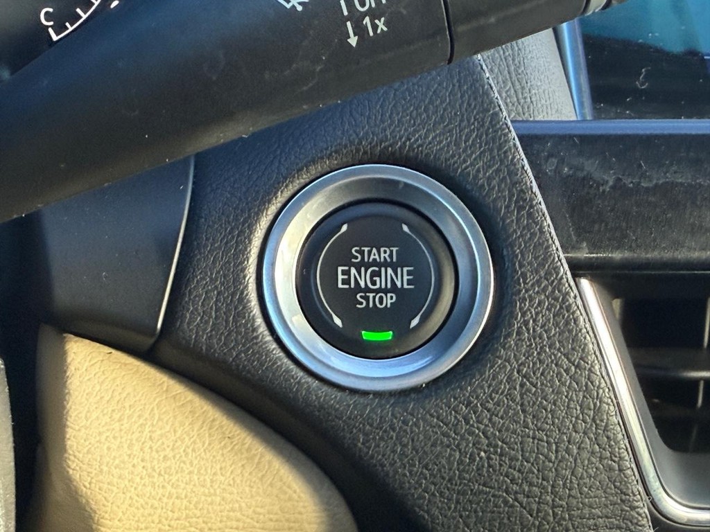 Cadillac CT5 Vehicle Full-screen Gallery Image 15