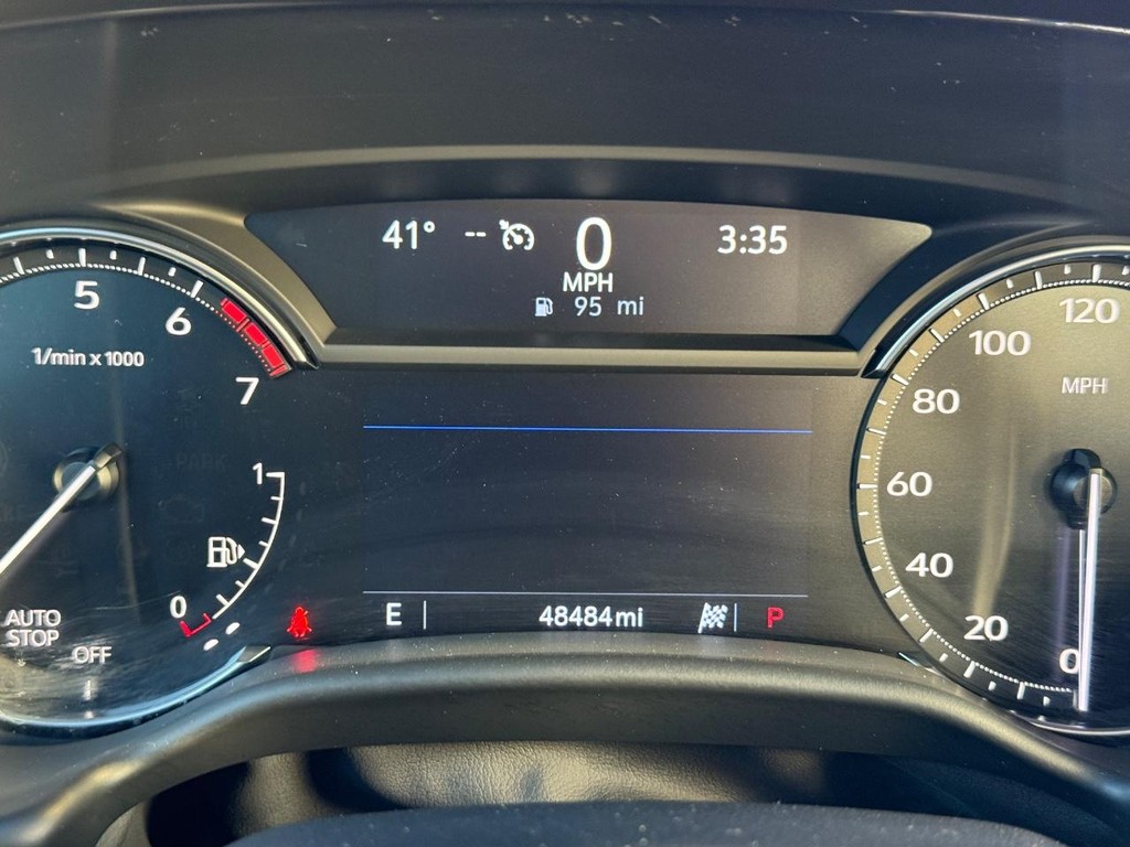 Cadillac CT5 Vehicle Full-screen Gallery Image 22