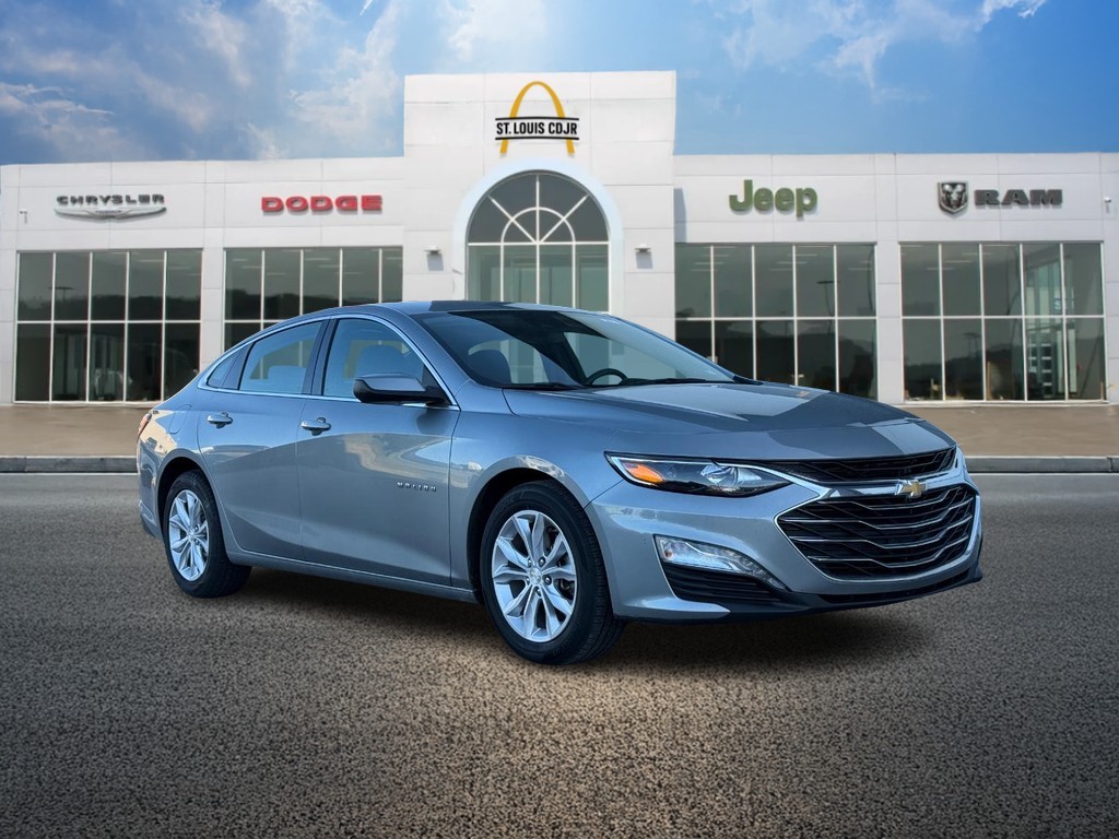 Chevrolet Malibu Vehicle Full-screen Gallery Image 01