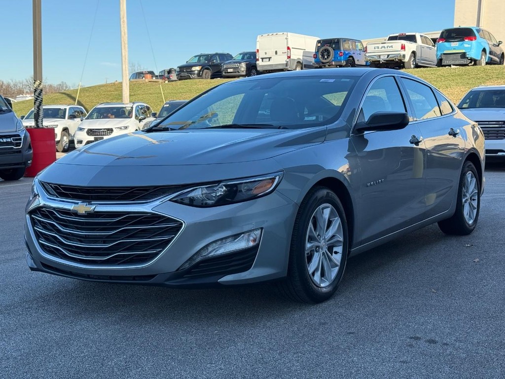 Chevrolet Malibu Vehicle Full-screen Gallery Image 08