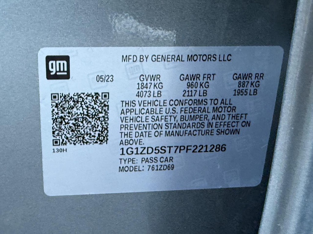 Chevrolet Malibu Vehicle Full-screen Gallery Image 24