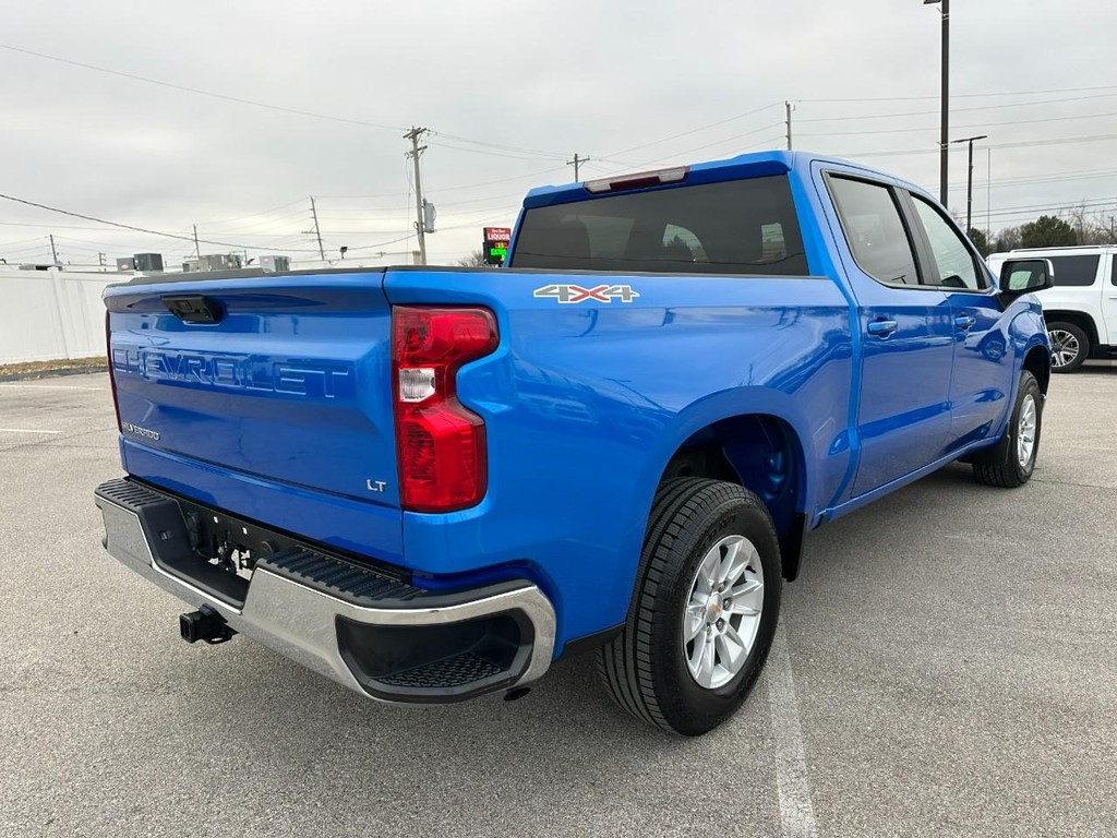 Chevrolet Silverado 1500 Vehicle Full-screen Gallery Image 03