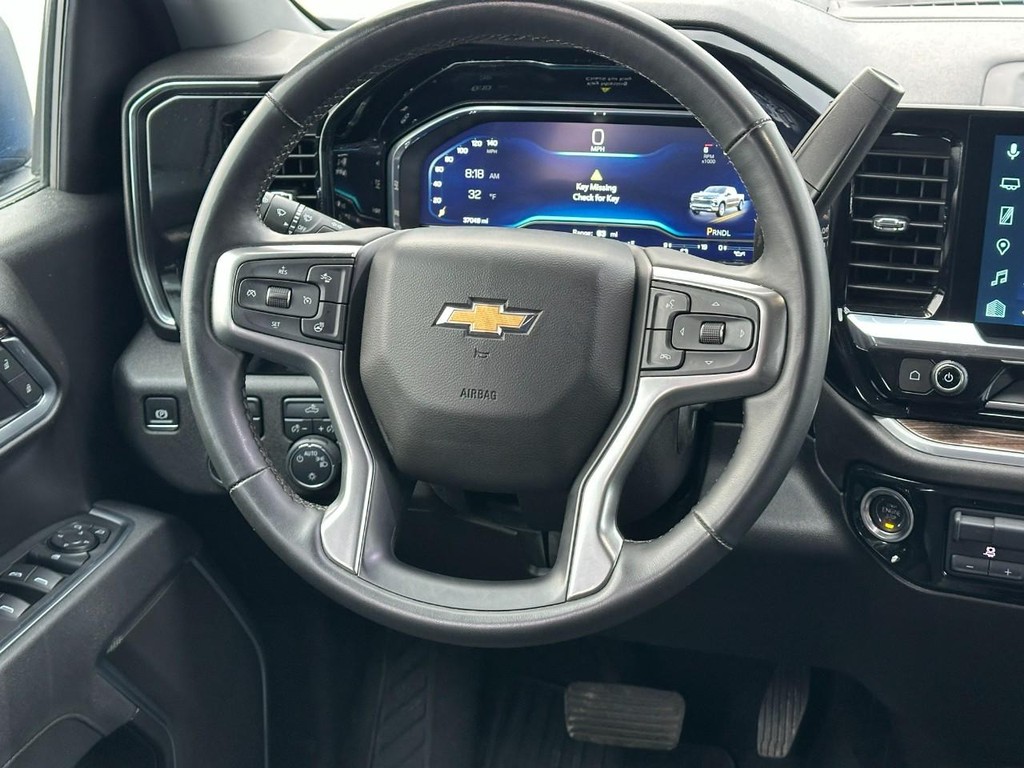 Chevrolet Silverado 1500 Vehicle Full-screen Gallery Image 12