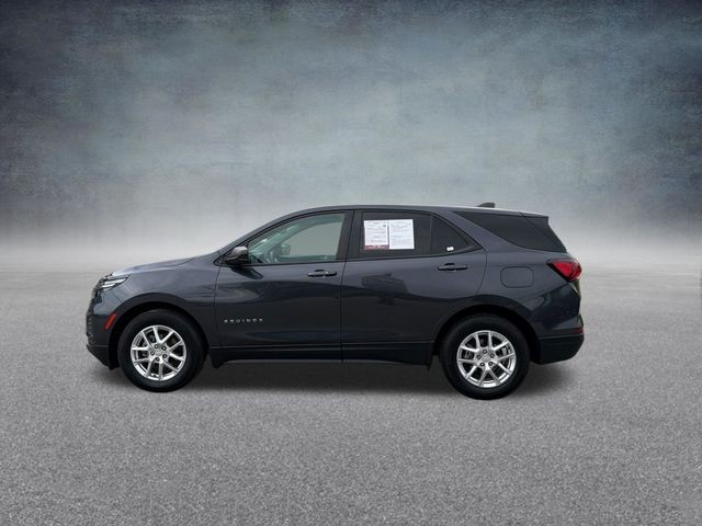 Chevrolet Equinox Vehicle Full-screen Gallery Image 12
