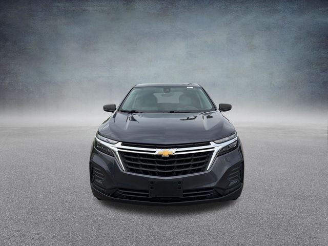 Chevrolet Equinox Vehicle Full-screen Gallery Image 15