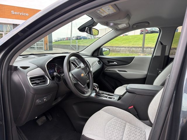 Chevrolet Equinox Vehicle Full-screen Gallery Image 19