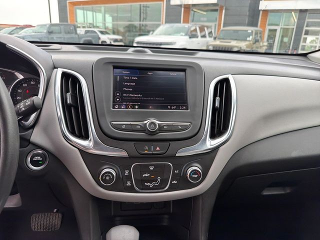 Chevrolet Equinox Vehicle Full-screen Gallery Image 35
