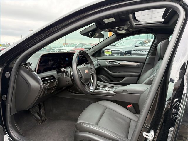 Cadillac CT5 Vehicle Full-screen Gallery Image 19