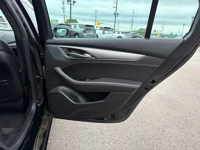 Cadillac CT5 Vehicle Full-screen Gallery Image 32