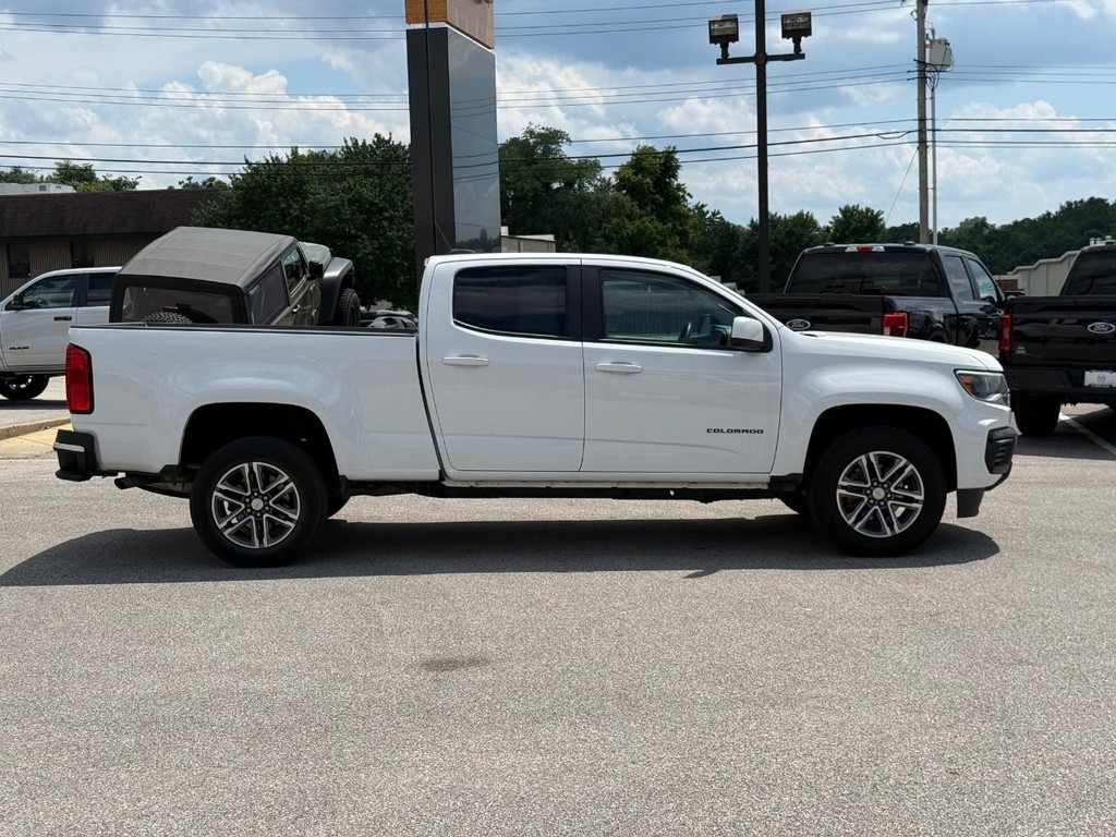 Chevrolet Colorado Vehicle Full-screen Gallery Image 02