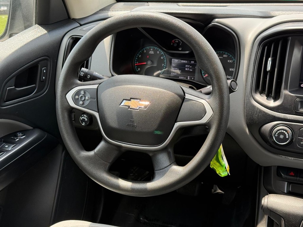 Chevrolet Colorado Vehicle Full-screen Gallery Image 14