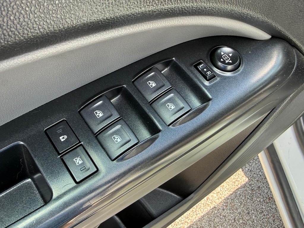 Chevrolet Colorado Vehicle Full-screen Gallery Image 17