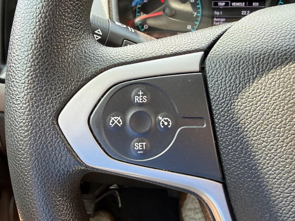 Chevrolet Colorado Vehicle Full-screen Gallery Image 19