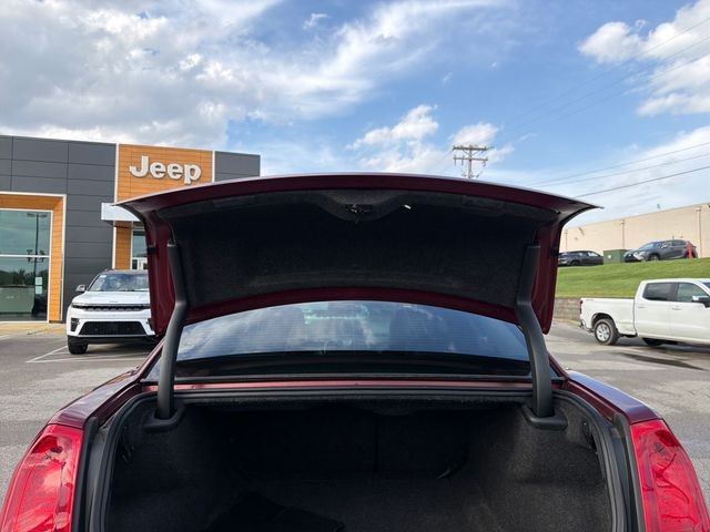 Chrysler 300 Vehicle Full-screen Gallery Image 27