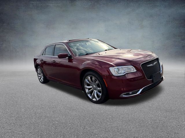 Chrysler 300 Vehicle Full-screen Gallery Image 44