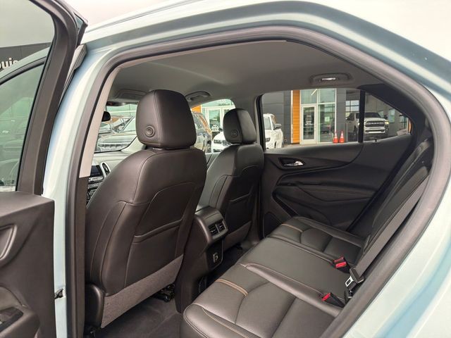 Chevrolet Equinox Vehicle Full-screen Gallery Image 22