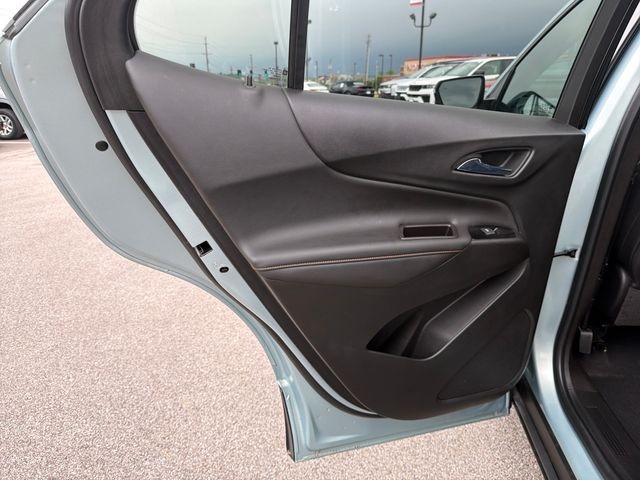 Chevrolet Equinox Vehicle Full-screen Gallery Image 24