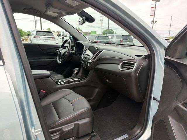 Chevrolet Equinox Vehicle Full-screen Gallery Image 32