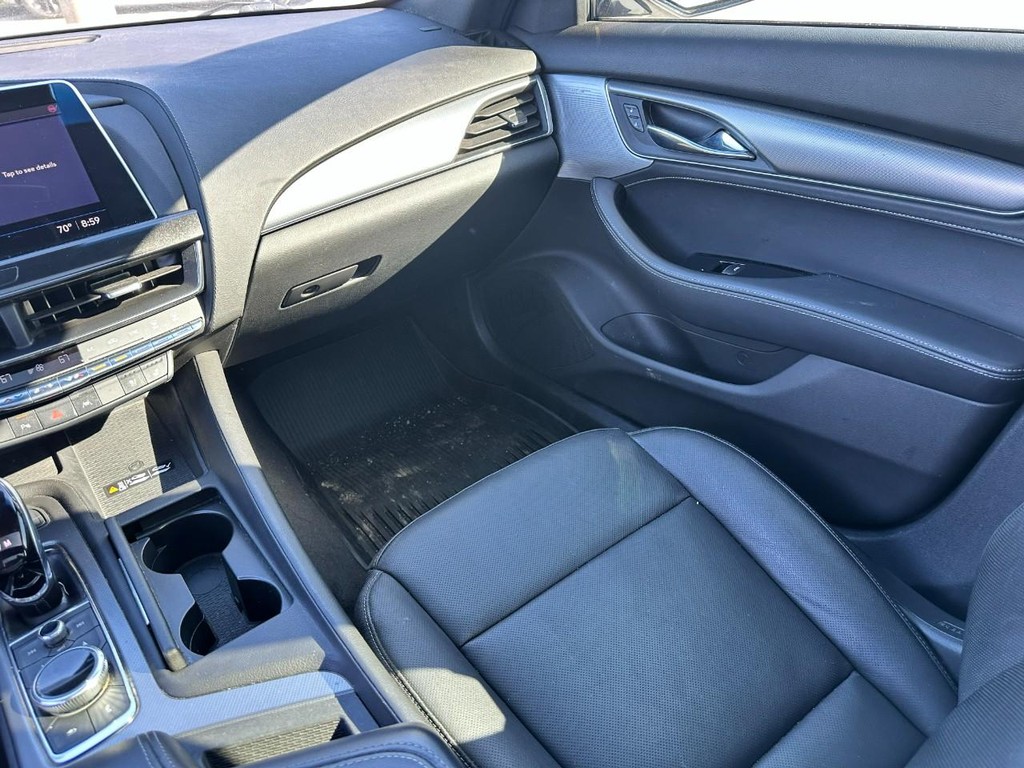 Cadillac CT5 Vehicle Full-screen Gallery Image 16