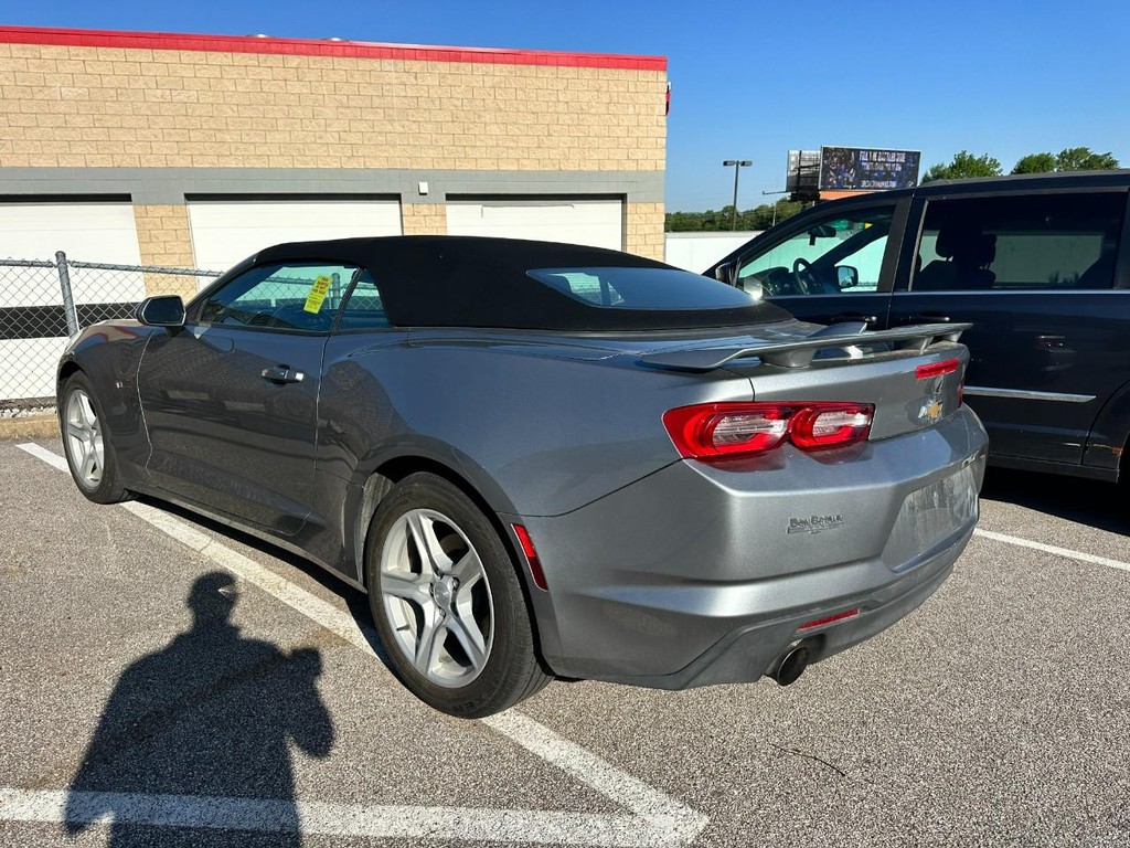 Chevrolet Camaro Vehicle Full-screen Gallery Image 03