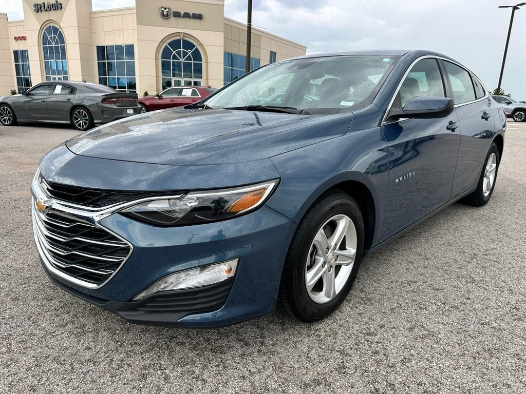Chevrolet Malibu Vehicle Full-screen Gallery Image 08