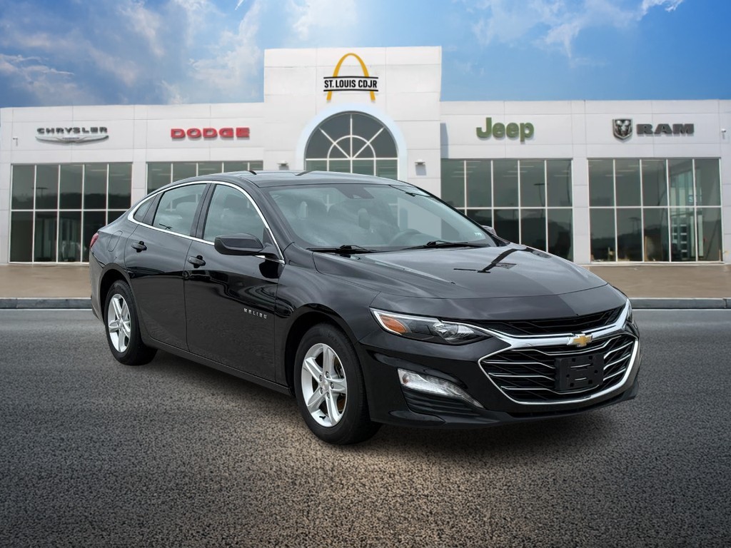 Chevrolet Malibu Vehicle Full-screen Gallery Image 01