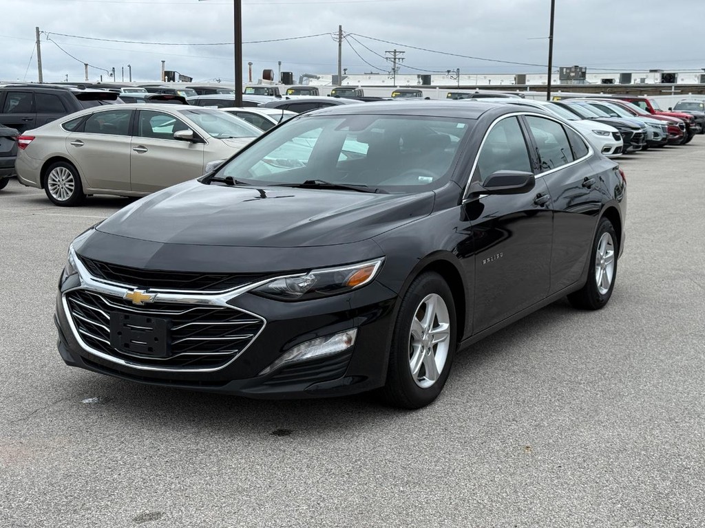 Chevrolet Malibu Vehicle Full-screen Gallery Image 10