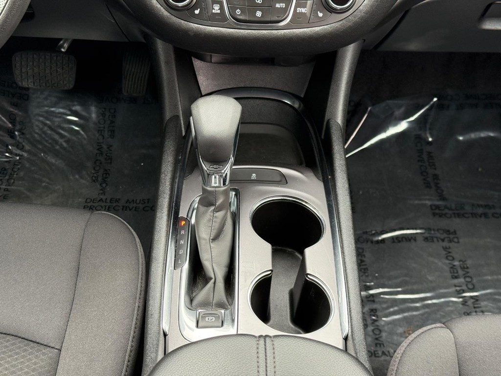 Chevrolet Malibu Vehicle Full-screen Gallery Image 16