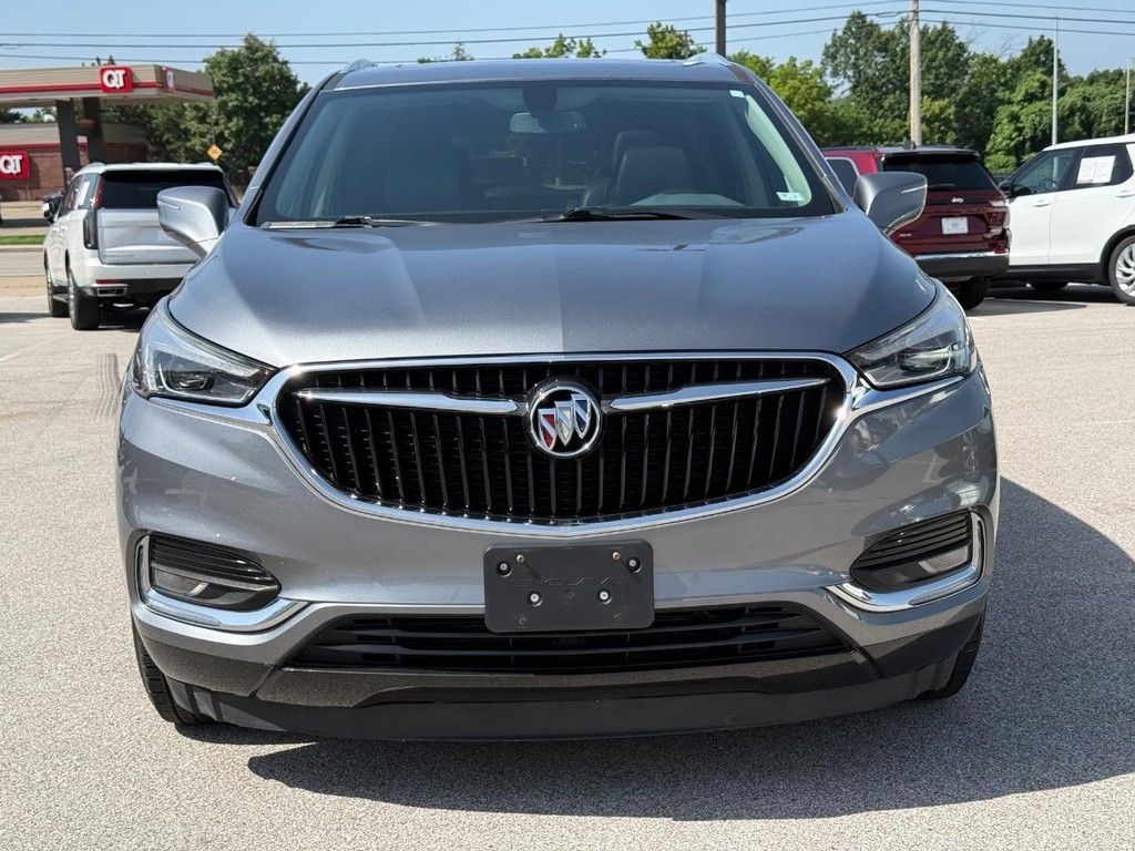 Buick Enclave Vehicle Full-screen Gallery Image 09