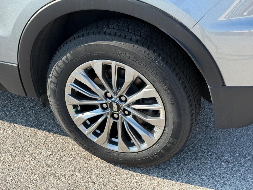 Cadillac XT4 Vehicle Full-screen Gallery Image 07