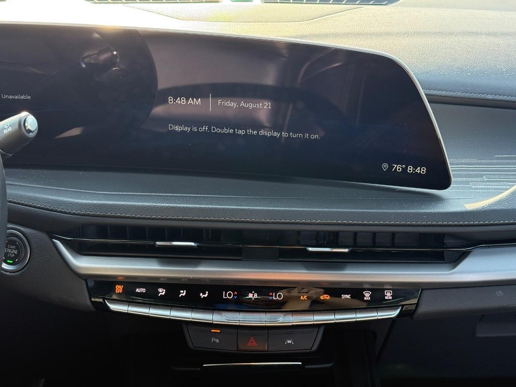 Cadillac XT4 Vehicle Full-screen Gallery Image 13