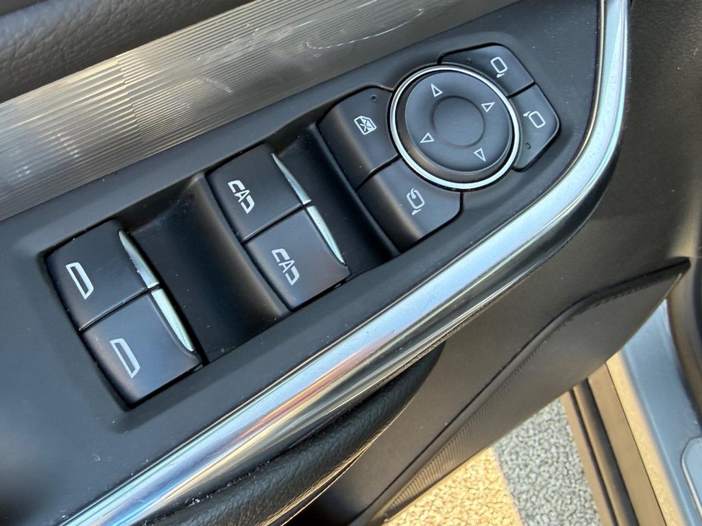 Cadillac XT4 Vehicle Full-screen Gallery Image 15
