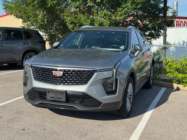 more details - cadillac xt4