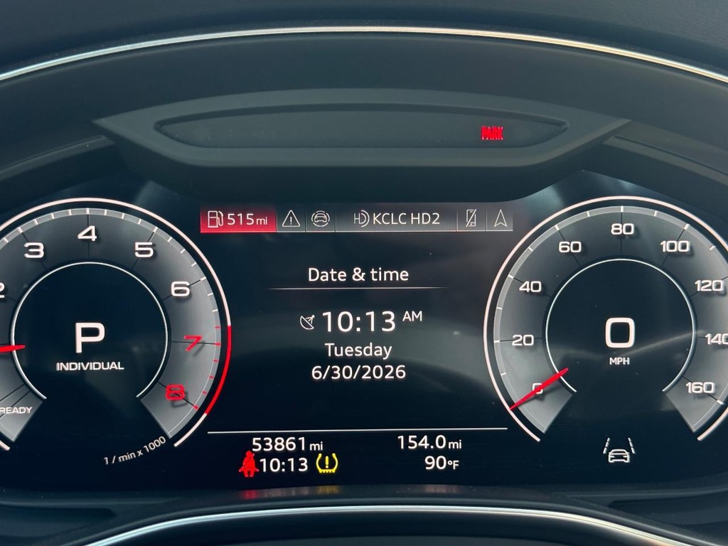 Audi A6 Sedan Vehicle Full-screen Gallery Image 22