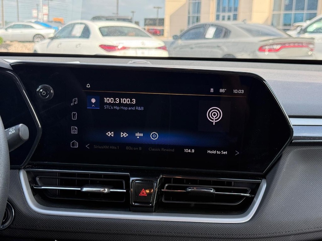 Chevrolet TrailBlazer Vehicle Full-screen Gallery Image 13