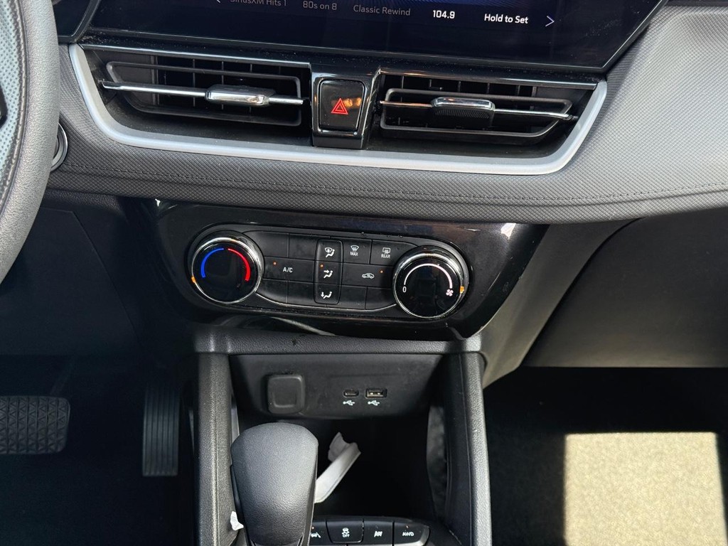 Chevrolet TrailBlazer Vehicle Full-screen Gallery Image 14