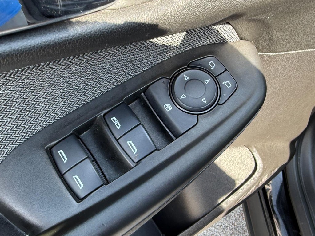 Chevrolet TrailBlazer Vehicle Full-screen Gallery Image 15