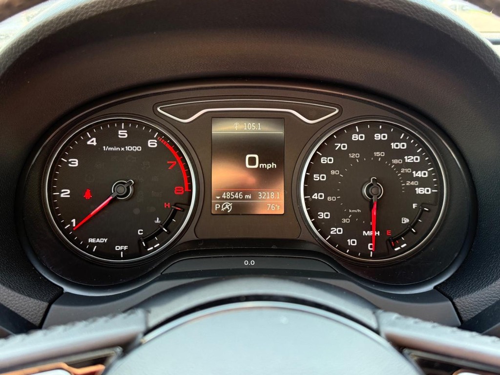 Audi A3 Sedan Vehicle Full-screen Gallery Image 20
