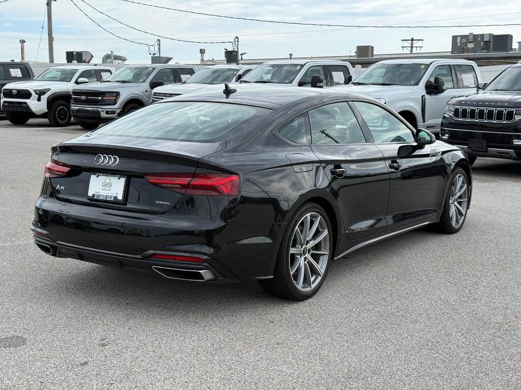 Audi A5 Sportback Vehicle Full-screen Gallery Image 03