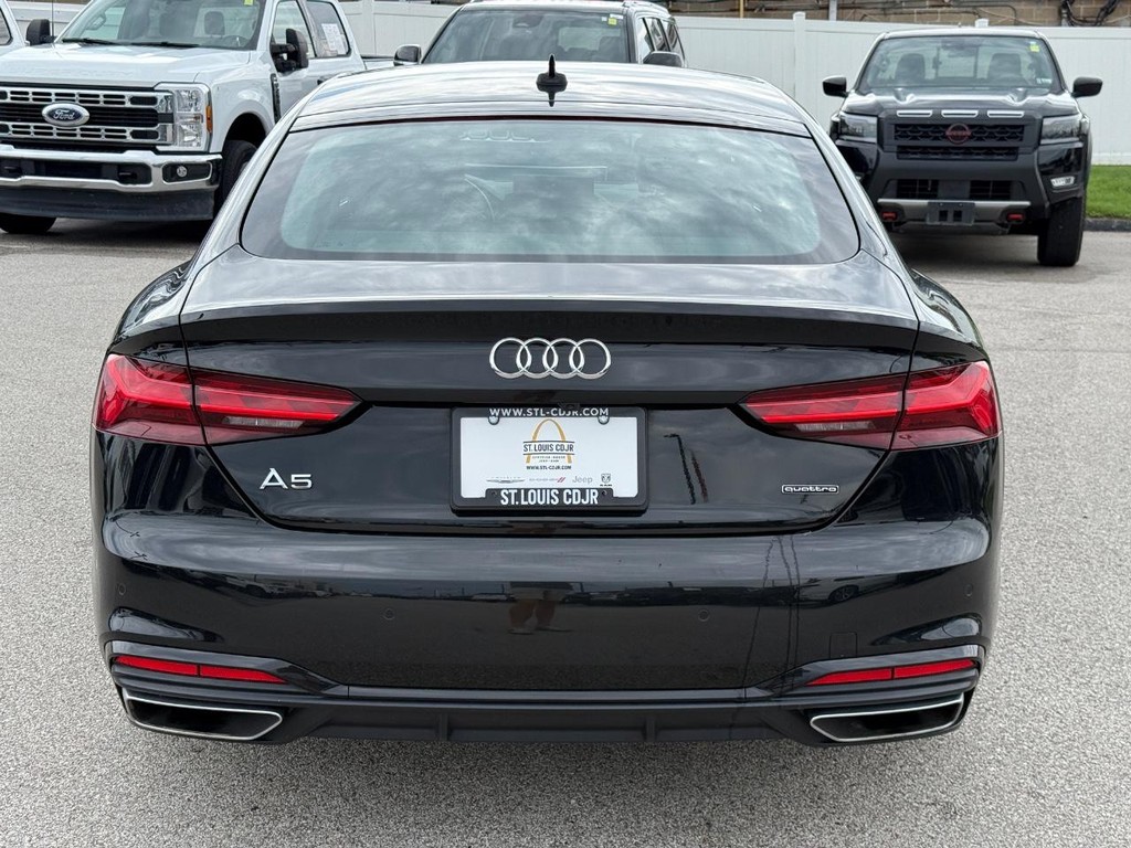 Audi A5 Sportback Vehicle Full-screen Gallery Image 05