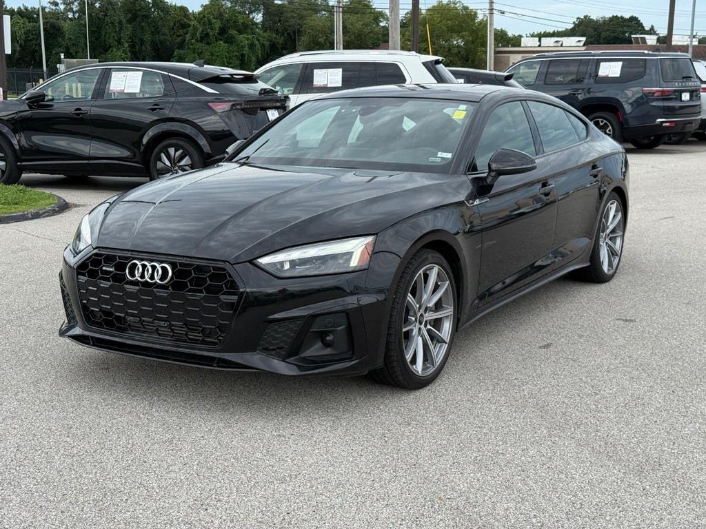 Audi A5 Sportback Vehicle Full-screen Gallery Image 08