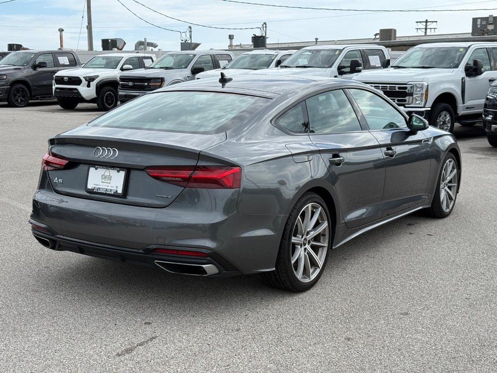 Audi A5 Sportback Vehicle Full-screen Gallery Image 03