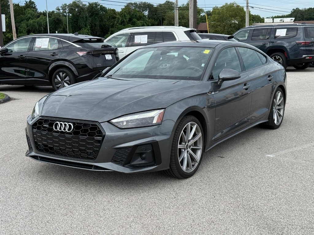 Audi A5 Sportback Vehicle Full-screen Gallery Image 08