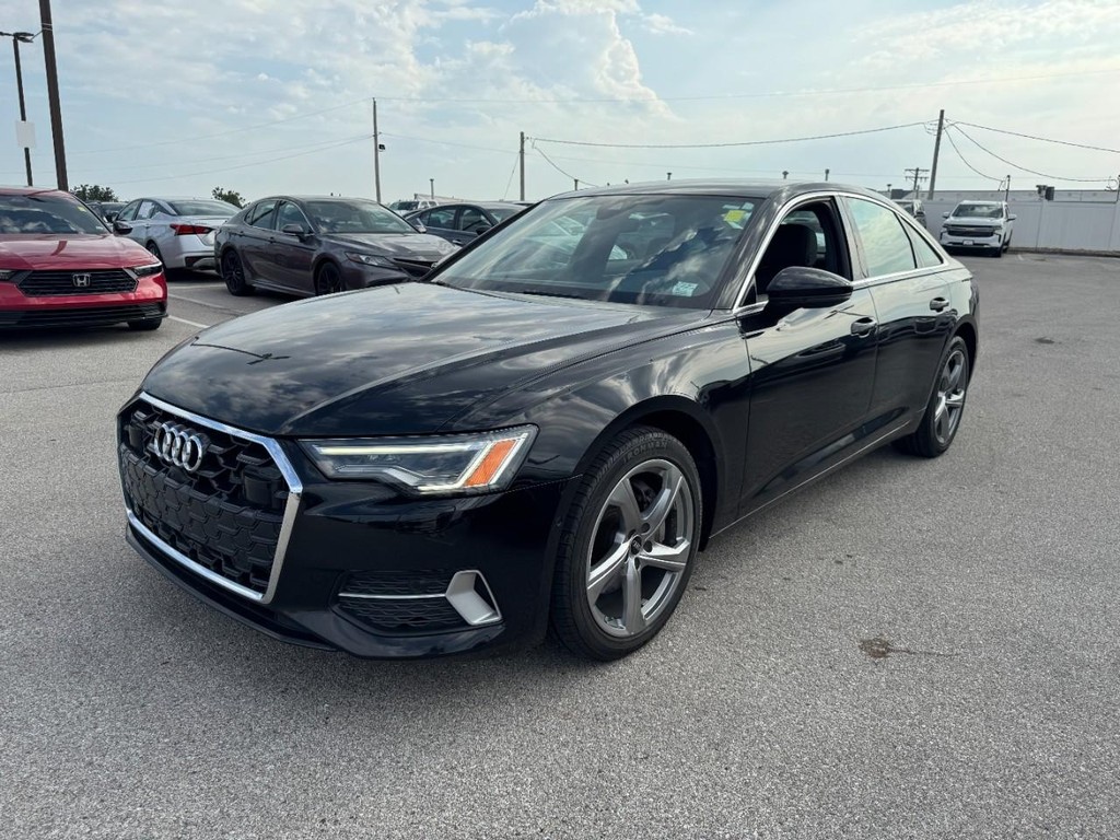 Audi A6 Sedan Vehicle Full-screen Gallery Image 08