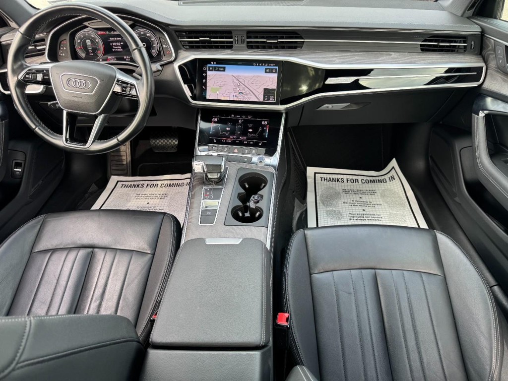 Audi A6 Sedan Vehicle Full-screen Gallery Image 11