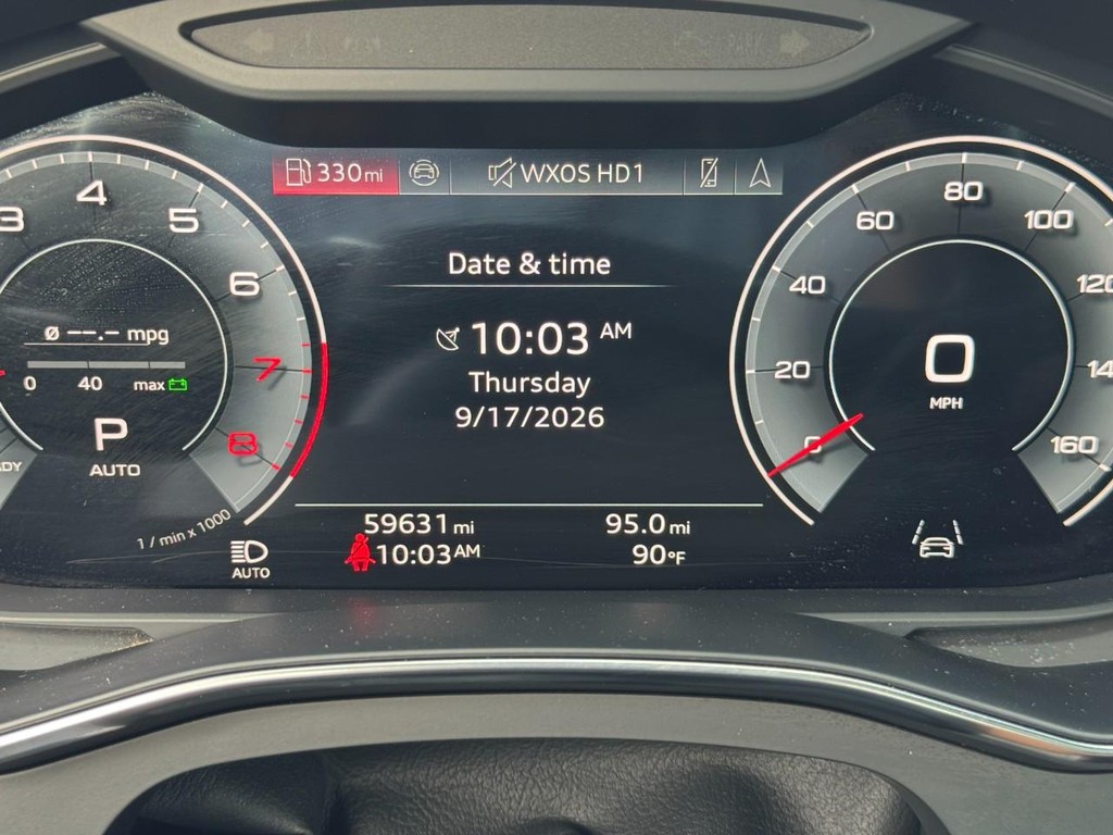 Audi A6 Sedan Vehicle Full-screen Gallery Image 21