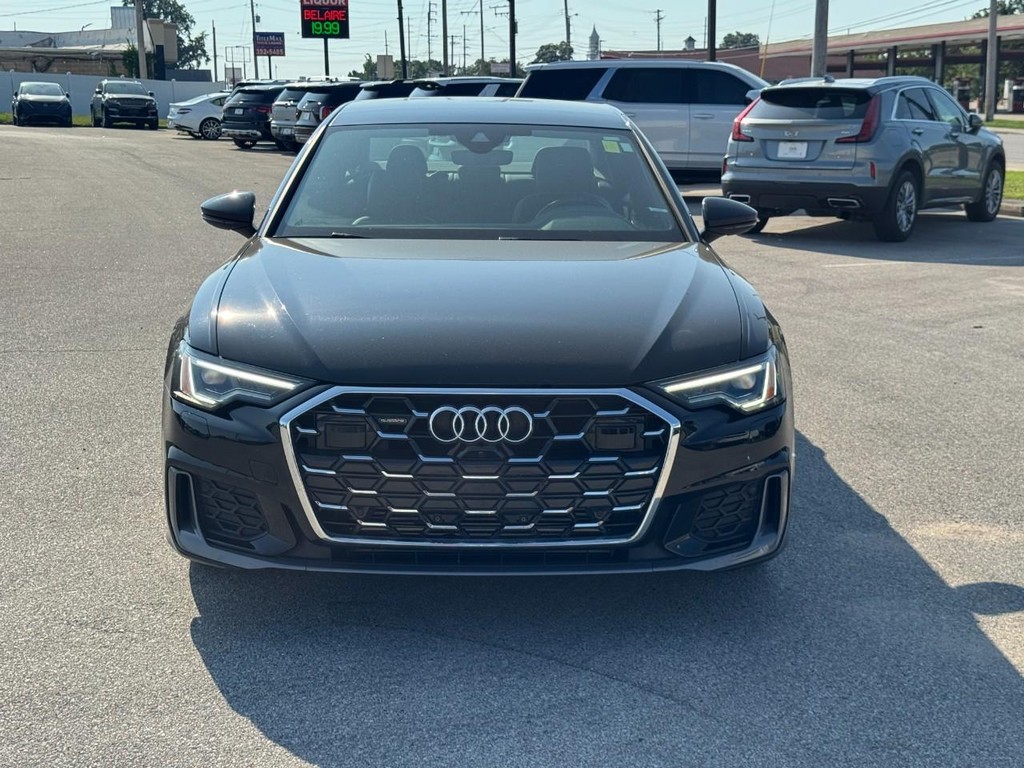 Audi A6 Sedan Vehicle Full-screen Gallery Image 09