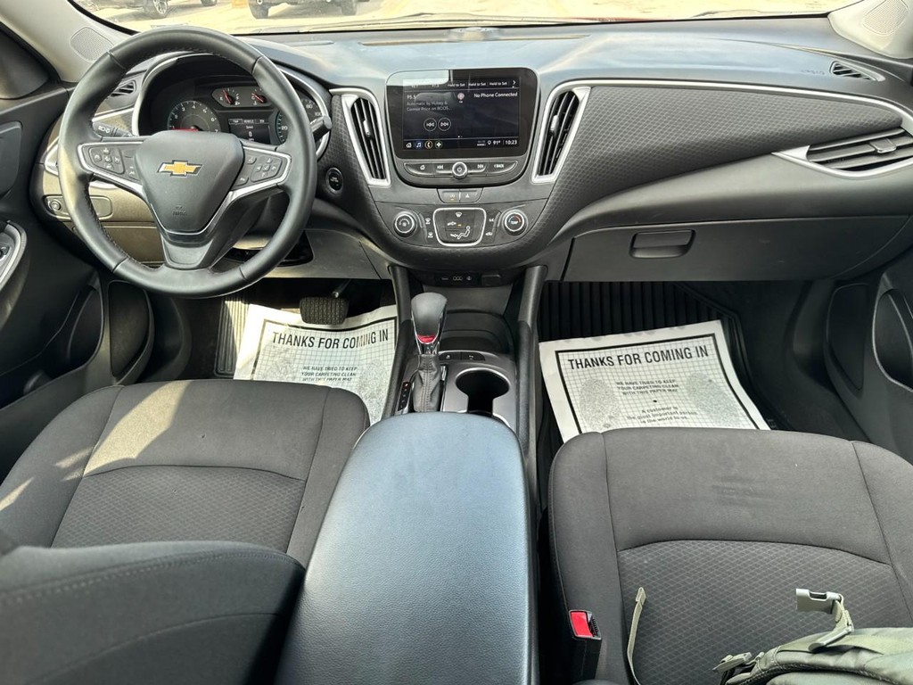 Chevrolet Malibu Vehicle Full-screen Gallery Image 10