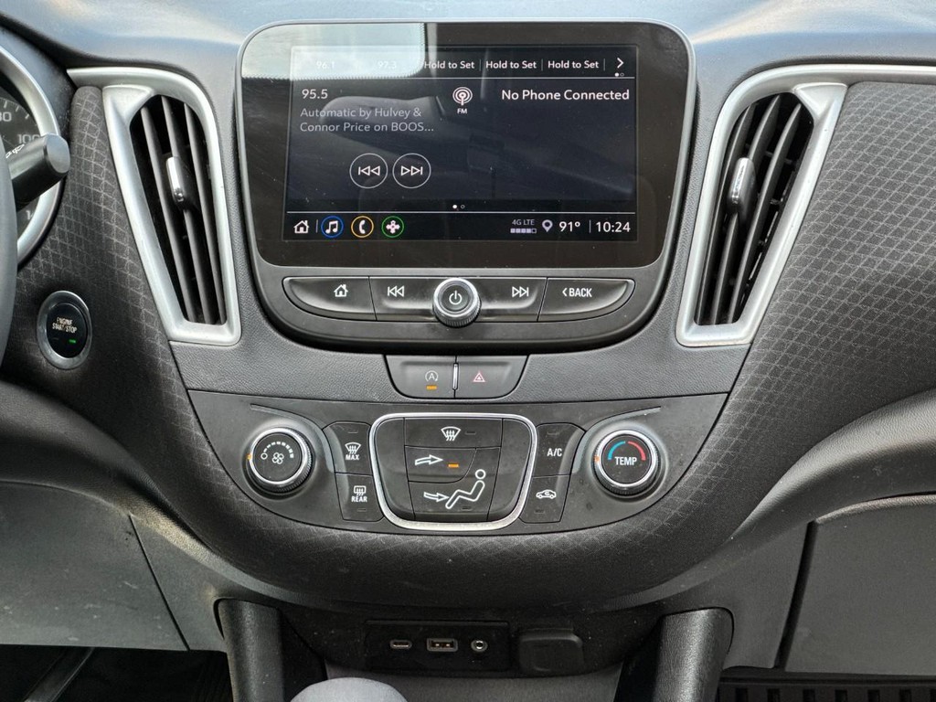 Chevrolet Malibu Vehicle Full-screen Gallery Image 12